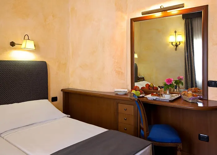 La Fenice Hotel