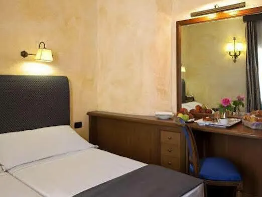 La Fenice 3* Róma